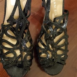 Gianni Bini Strappy Black Sandals New Sz 6